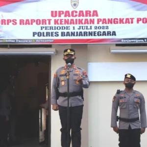 Kapolres Banjarnegara Pimpin Corps Raport Kenaikan Pangkat Polri di Hari Bhayangkara Ke-76