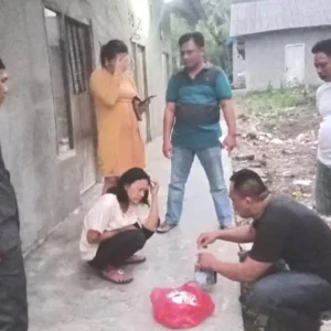 Kedapatan Jual 131 Keping Pil, Dua Wanita ini Ditangkap Kedapatan Jual 131 Keping Pil, Dua Wanita ini Ditangkap