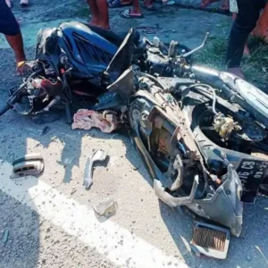 Nikung Kecepatan Tinggi Lalu Tabrak Truk, Terseret dan Akhirnya Meninggal