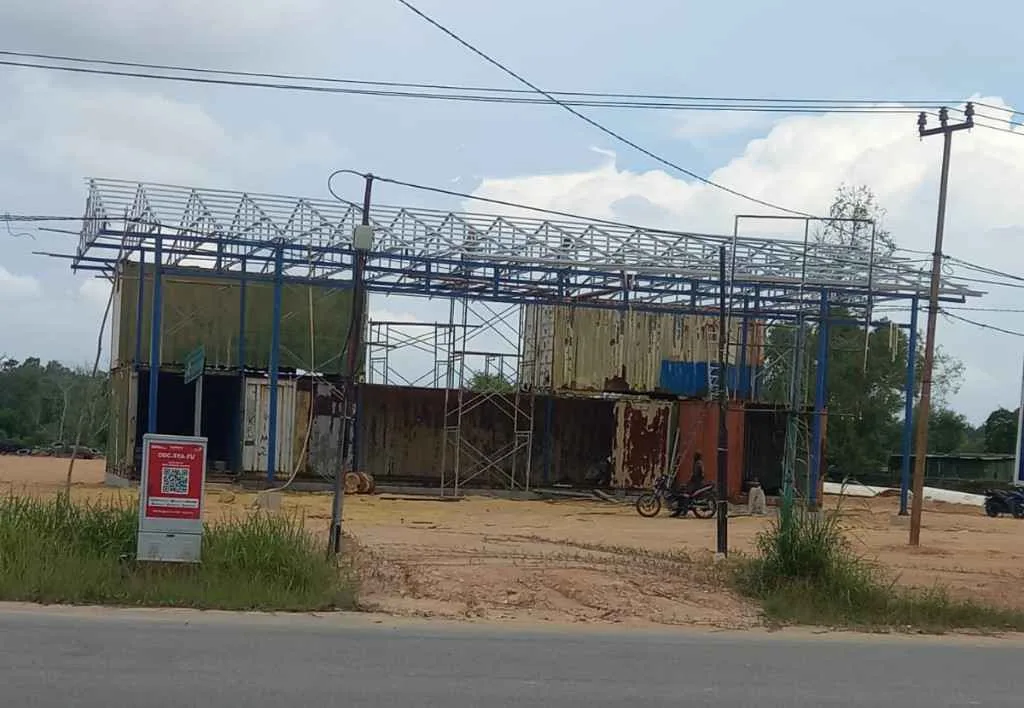 Pemda Diminta Tindak Tegas Bangunan Tanpa IMB Dikawasan GOR