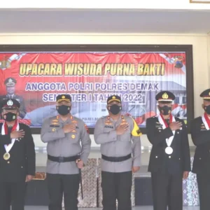 Purna Tugas, 5 Personel Polres Demak Mendapat Penghargaan