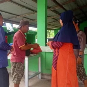 Rayakan Idul Adha, Warga Kolong Atas Sembelih Tiga Ekor Sapi dan Kambing Rayakan Idul Adha, Warga Kolong Atas Sembelih Tiga Ekor Sapi dan Kambing