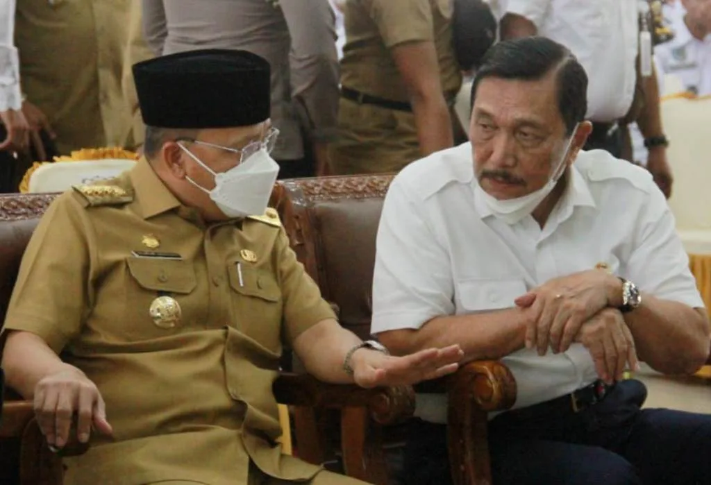 Rohidin Dampingi Menko Marves, Luhut : Kepala Desa Ujung Tombak Pembangunan