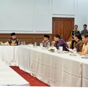 Terima Kunjungan Menteri Malaysia, Gubernur Rohidin Bahas Peluang Kerja Sama Terima Kunjungan Menteri Malaysia, Gubernur Rohidin Bahas Peluang Kerja Sama