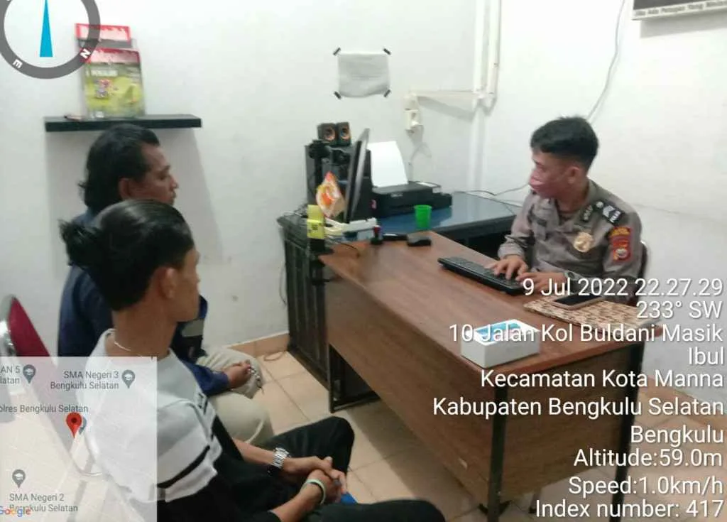 Tertidur Karena Sakit Perut, HP Raib Digondol Maling