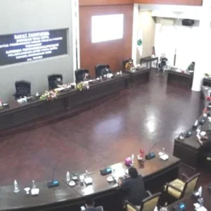 Wali Kota Batu Hadiri Paripurna DPRD Terkait Raperda Pertanggungjawaban APBD
