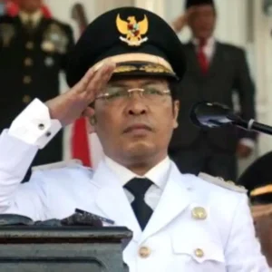 17 Eks Napi Korupsi Diperjuangkan Bupati Mukomuko Kembali Jadi ASN 17 Eks Napi Korupsi Diperjuangkan Bupati Mukomuko Kembali Jadi ASN