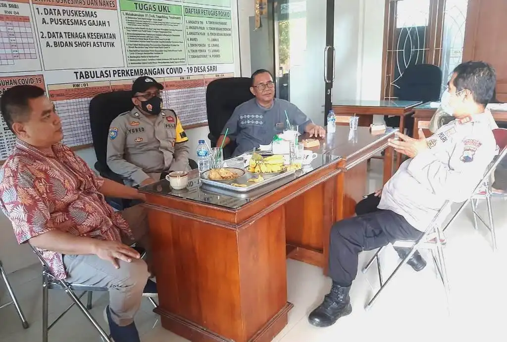 Eratkan Silaturahmi, Kapolsek Gajah Sambangi Perangkat Desa