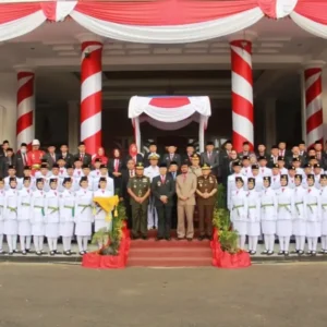 Gubernur Rohidin Kukuhkan Pasukan Paskibraka Provinsi Bengkulu Gubernur Rohidin Kukuhkan Pasukan Paskibraka Provinsi Bengkulu