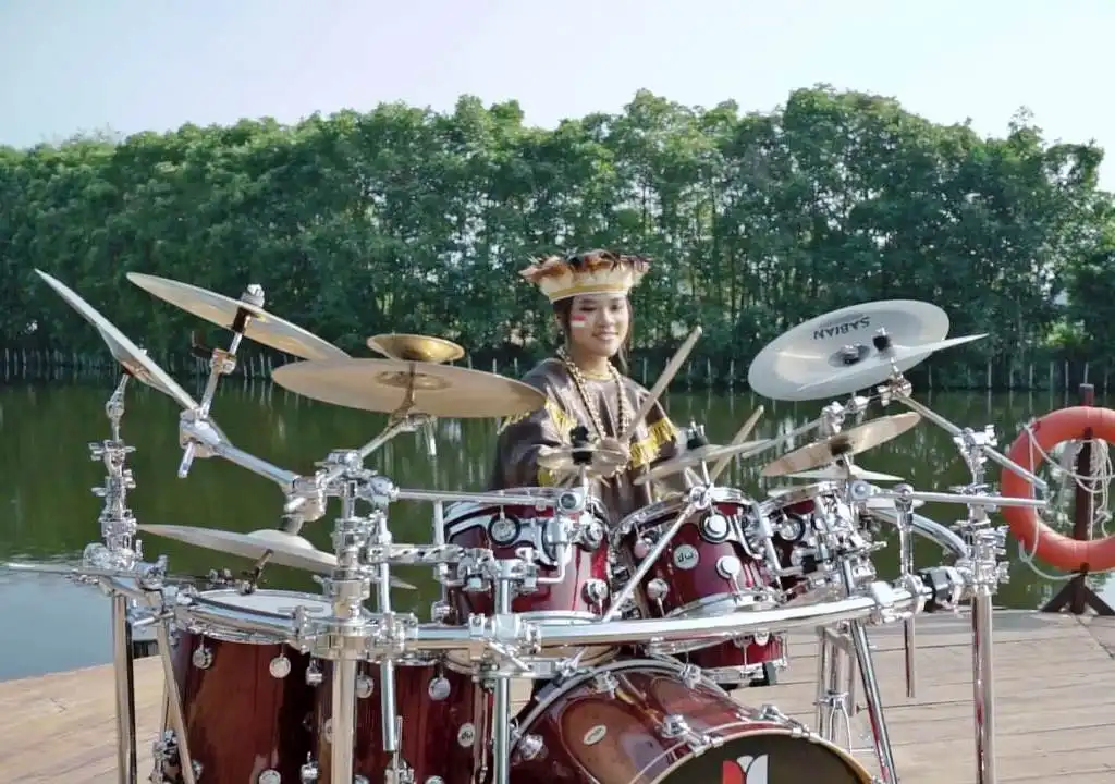 HUT RI Ke-77 Bunga Bangsa dan Ayuenstar Persembahkan 6 Lagu Daerah