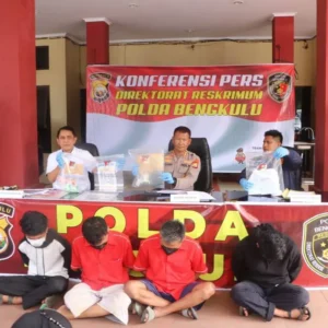 Jadi Bandar Chip High Domino, Pemilik Konter HP Ditangkap