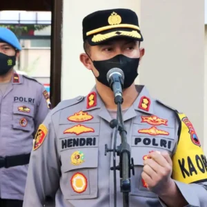 Kapolres Banjarnegara Beri Arahan Anggota Pentingnya Apel Pagi
