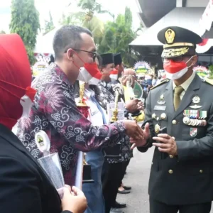 Kasdam IV/Diponegoro Hadiri Upacara HUT Provinsi Jateng Ke-72