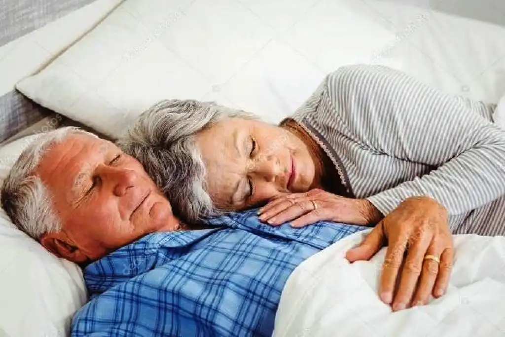 Kenapa Waktu Tidur Lansia Lebih Sedikit?