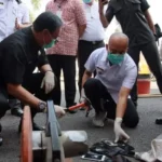 Ketua DPRD Kabupaten Bengkulu Selatan Ikut Giat Musnahkan Barang Bukti di Kejaksaan