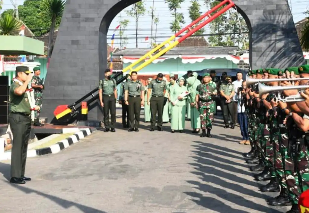 Pangdam Diponegoro Kunjungi Markas Komando Yonzipur 4/Tanpa Kwandya