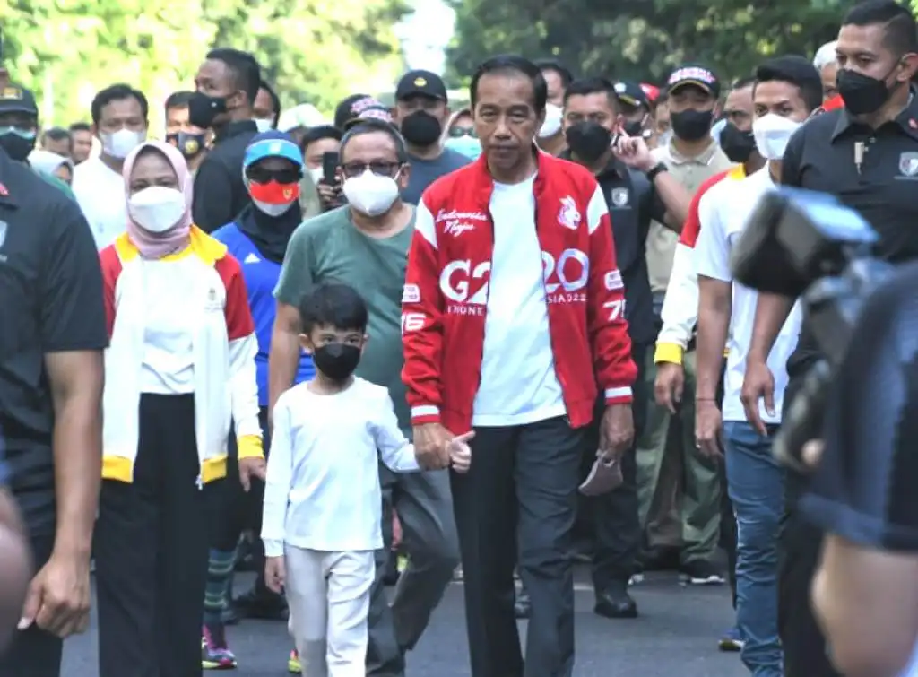 Pangdam IV/Diponegoro Dampingi Presiden RI Car Free Day