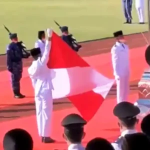 Pengait Putus, Merah Putih Gagal Berkibar di Kota Solo
