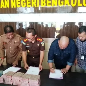 Tambang Emas Hitam di Kabupaten Bengkulu Utara Didenda 1 Milliar Tambang Emas Hitam di Kabupaten Bengkulu Utara Didenda 1 Milliar