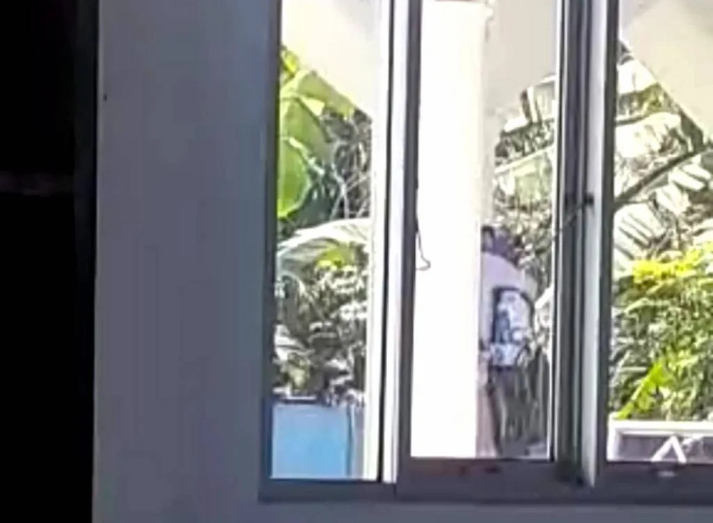 Terekam Kamera, Oknum Diduga ASN Mesum di Belakang Masjid Agung Seluma