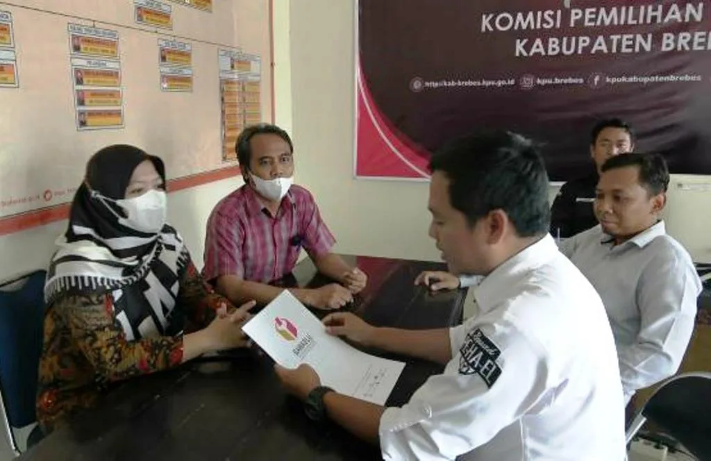Tindaklanjut Protes ASN Karena Tercantum di SIPOL, Bawaslu Brebes Datangi KPU Setempat