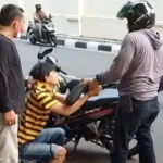Tips Melawan Debt Collector, Gak Perlu Otot Cukup Tanyakan Ini