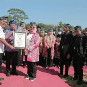 Universitas Bengkulu Terima Rekor Muri Dalam Pembukaan PKKBM Tahun 2022
