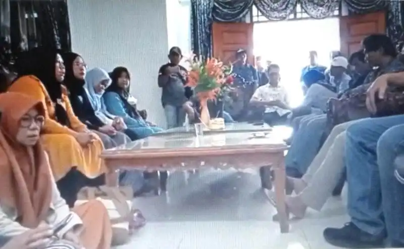 Warga Desak Inspektur Tambang Hentikan Aktivitas Tambang Pasir Besi Seluma Sementara