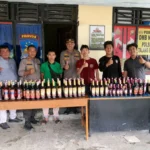 Bawa Miras Ratusan Botol, Mobil Pickup Plat Palembang Diamankan Polisi