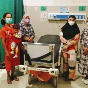 Bayi Tanpa Anus Dari Benteng Dapat Perawatan di RS M Yunus Bengkulu