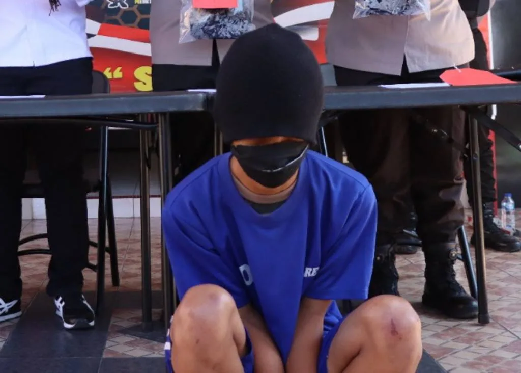 Di Bully, Pria Ini Bacok Temannya Dua Jari Putus Lima Bacokan Dikepala