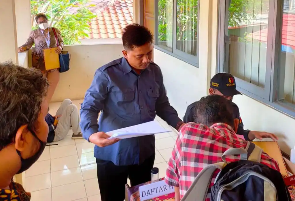 Hari Ke-Enam Pendaftar Calon Panwas Kecamatan Membludag