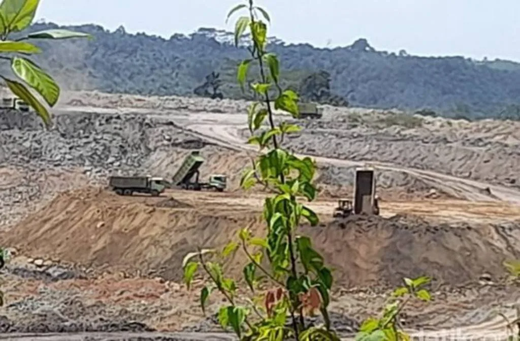 Jalan Provinsi Dijadikan Lahan Tambang, PT Injatama dan Gubernur Bisa Dipidanakan