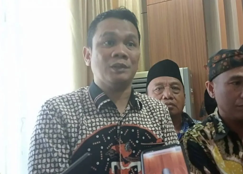 Ketua komisi II DPRD Provinsi Bengkulu, Jonaidi SP Jonaidi Sesalkan APBD Tidak Terserap 100 Persen, Padahal Banyak Jalan Rusak