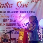 Kembangkan Desa Dengan Budaya, Carlie Dona Buka Pentas Seni