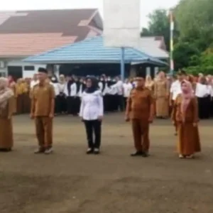 Kepala BPKAD Kota Bengkulu Hadiri Apel Gabungan di Komplek Perkantoran