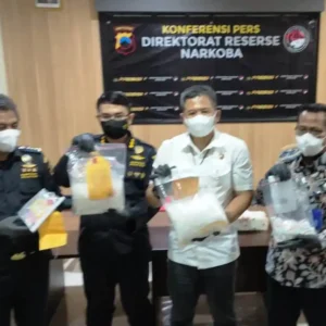 Penyelundupan Sabu 3,5 Kg Dalam Lukisan Kaligrafi Digagalkan Polda Jateng