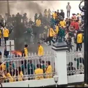 Ricuh, Kabut Asap Warnai Demo Tolak Kenaikan BBM Di Bengkulu
