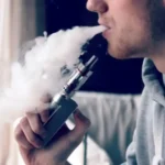 Rokok Elektrik Berpotensi Kanker Paru, Benarkah?