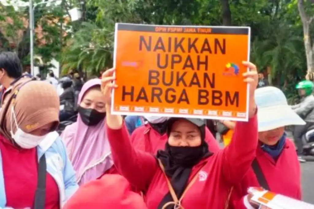 Tolak BBM Naik, Buruh Se-Indonesia Gelar Demo Besar-Besaran