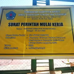 Unik dan Anehnya Proyek Pembangunan Lapangan Tenis GOR Brebes