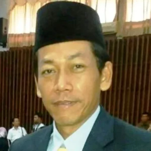 Anggota DPRD Provinsi Bengkulu Minta Honorer Bersabar Anggota Komisi I DPRD Provinsi Bengkulu, Raharjo Sudiro
