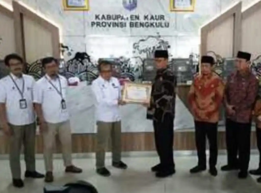 Bupati Kaur Terima Sertifikat WTP dari Kemenkeu