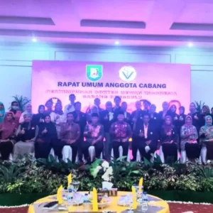 Dalam Rapat Umum PDHI Cabang Bengkulu, Gubernur Bilang Harus Profesional