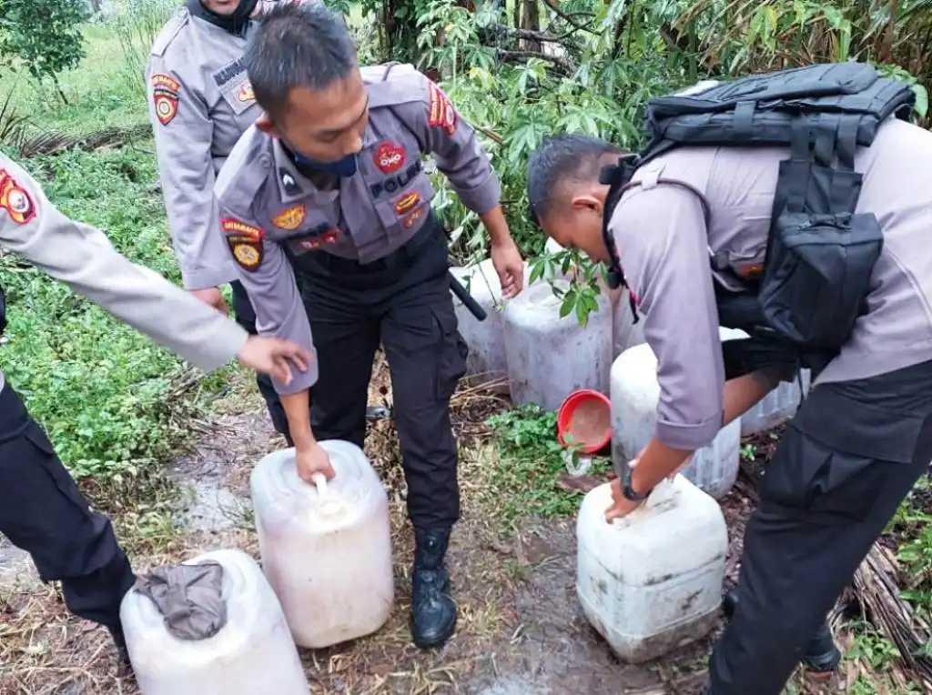 Polres Benteng sita Tuak