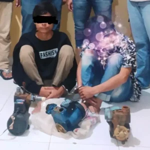 Dua Remaja Diringkus Polisi Saat Jual Pompa Air Curian Dua Remaja Diringkus Polisi Saat Jual Pompa Air Curian