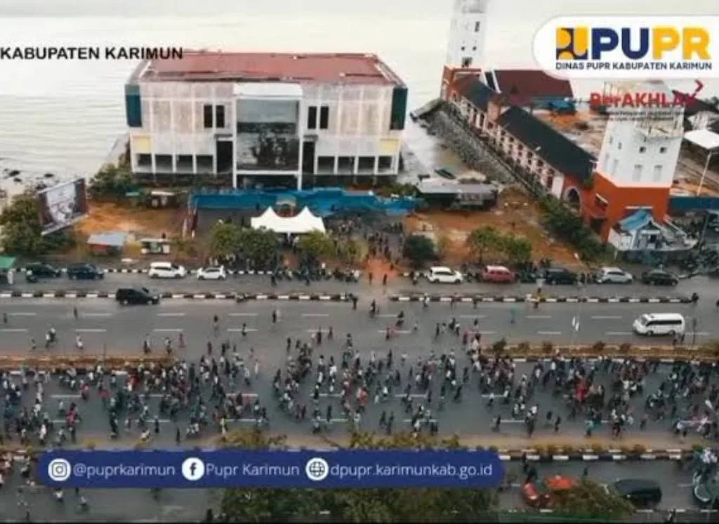Gedung Mangkrak KECC