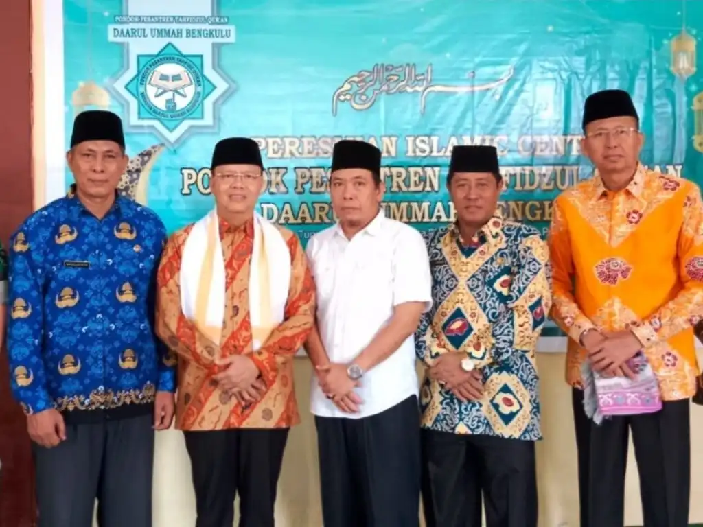 Gubernur Bengkulu Rssmikan Islamic Center Benteng