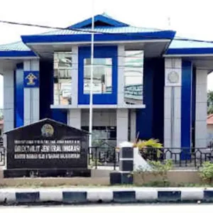 Imigrasi Kelas II TPI Karimun Dianggap Diskriminatif, Penumpang Paspor Non Karimun Tertunda Berangkat