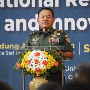 Irdam Diponegoro Dampingi Kasad di UGM Irdam Diponegoro